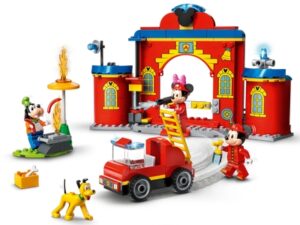 Mickey & Friends brandweerkazerne & auto 10776